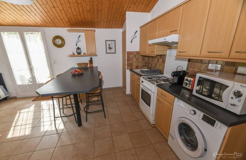 Noirmoutier-en-l'Ile House | Small Independent House