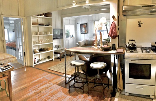 Stinson Beach Cottage | Small rustic cottage with garden