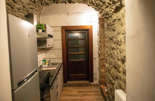Bagnone Apartment | Small stone nest in the center of the medieval village of Bagnone, Lunigiana