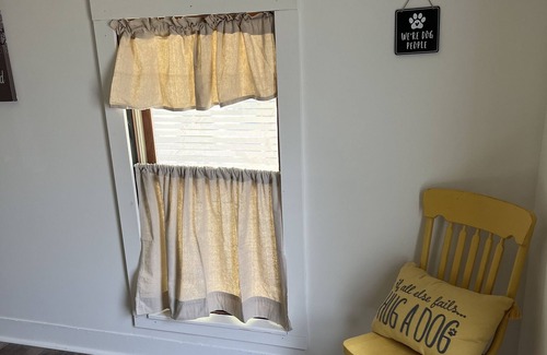 Monroe Center House | Small town Cottage NO pet fee