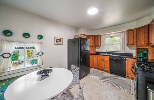 Garrettsville House | Small town vibes in Garrettsville