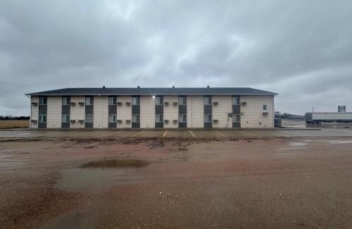 Plankinton Hotel | Smart Choice Inn