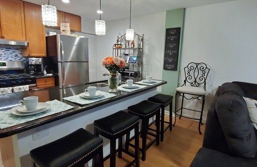 Chicago House | Smart Home in Logan Square by the 606 Trail
