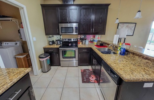 McAllen House | Smart Lovely Home, 4 rooms, 2 1/2 bathroom, w/Pool, Gated Community in McAllen