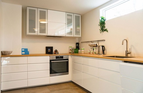 Innri-Njarthvik Apartment | Smart Luxury - Private Gym, Sauna, and Hot Tub - Smart Home