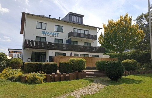 Winterberg Apartment | Smart Resorts - Haus Azur - Ferienwohnung 801 mit 2 Schlafzimmern und Terrasse,