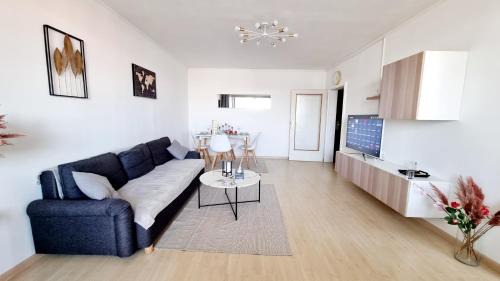 Grinzing Apartment | SMART-SCHÖN-Günstig,nähe U1 & Park and Ride !