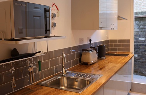 Kentish Town Apartment | Smart Studio