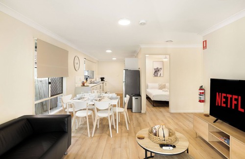 Acacia Ridge Apartment | Smart Suites Self Check-in Apartments 12 Stockport