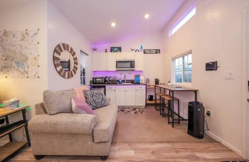 Julia Keen House | Smart Tiny House!