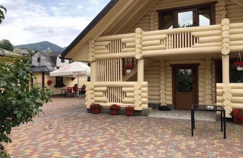 Mizhhirya House | Smerekova Hata