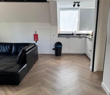 Wormerveer Apartment | Smile home 2, Zaanse schans and Amsterdam Appartements