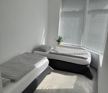 Wormerveer Apartment | Smile home, Zaanse schans and Amsterdam Appartements