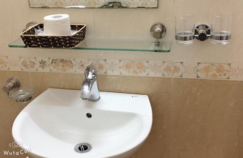 Hang Trong Hotel | Smile Homestay and Hostel