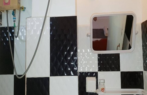 Taphul Village Area Bed & Breakfast | Smiley's Guesthouse : Triple Room- Fann
