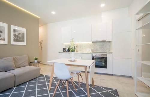Socorro Apartment | Smile you are at Mouraria, excellent location!