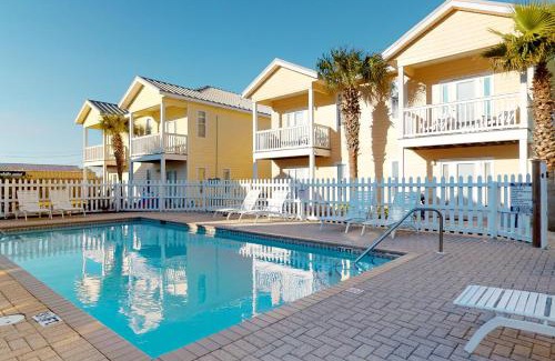 Sago Park Townhomes House | Smiles N Waves