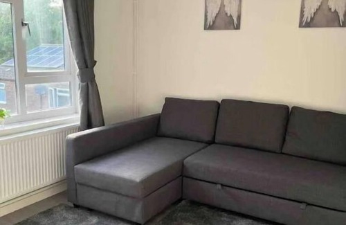 Northolt Mandeville House | Smith Farm Apartment
