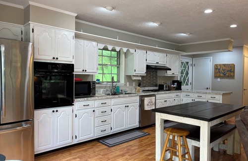 Crane Hill House | Sneak into a Secret Slough; Only 20minutes from I65! 1 slip boat dock