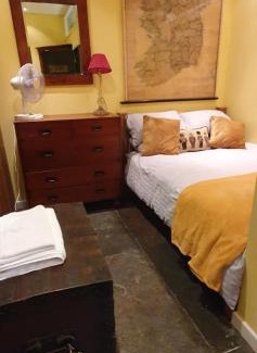 Shaftesbury Apartment | Snobs and Rebels Apartments