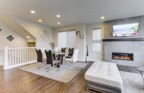 Snoqualmie Ridge House | Snoqualmie Townhome with Balcony and Mountain Views!