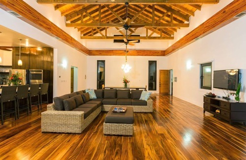 Gibson Bight Villa | Snorkel from your own Private Beach/Dock/Infinity Pool/Spacious Luxury Living