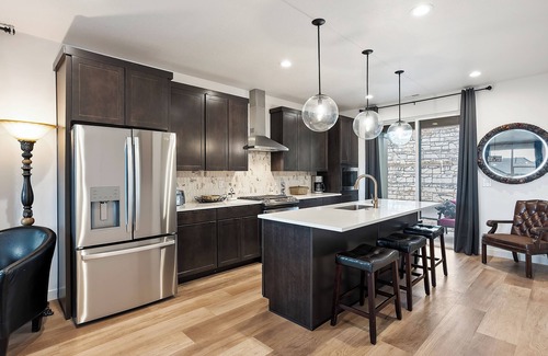 Mountain Green House | Snow Basin Ski Condo SPECIAL! 249/night! Brand NEW! Luxury 3-bedroom, sleeps 8.