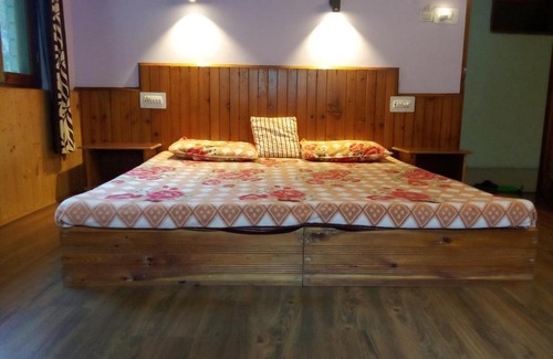 Naggar House | Snow view'
