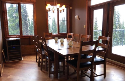 Silver Star Mountain Ski Chalet | Snow Yeti