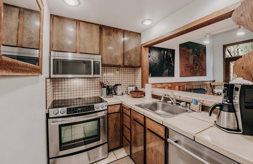 Glacier Apartment | Snowater Condo #57 - A Great 2-Story Family Condo That Sleeps 6!