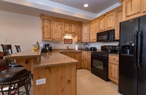 Ogden House | Snowbasin Haven | Hot Tub | Lake | Pool