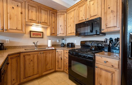 Ogden House | Snowbasin Haven | Hot Tub | Lake | Pool