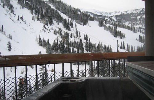 Salt Lake Mountain Resorts Condo | Snowbird Cliff Club New Years week 3 rooms sleeps 10