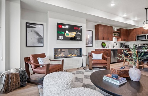 Eden Condo | Snowbird Eagle's Nest B203 | Golf | Pineview Res