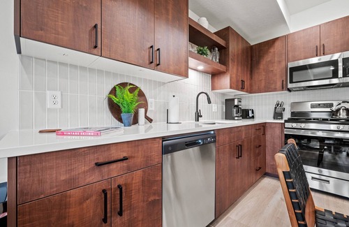 Eden Condo | Snowbird Eagle's Nest B203 | Golf | Pineview Res