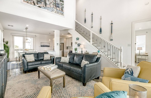 Indian Beach House | Snowbird-Friendly Gem with Water Views, Deck, Central AC, & Fast WiFi - Dogs Ok