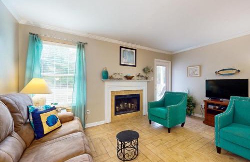 Summerdale Apartment | Snowbird Haven