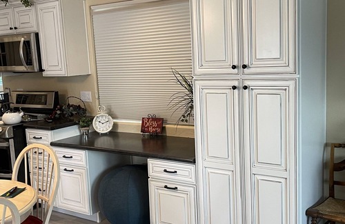 East Mesa House | Snowbirds! Age 55+ Gated community. Pool. Jacuzzi. Pickle Ball