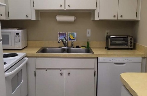 Sun City Center Unit 32 Condo | SNOWBIRDS Enjoy the Active Community KINGSPOINT Sun City Center
