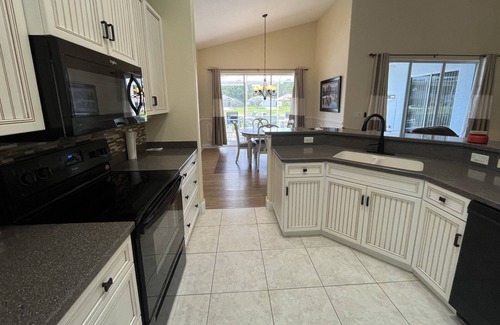 Weeki Wachee House | Snowbirds Welcome! - Glen Lakes Golf Community Home w/Pond Views, Clubhouse, Pool, Tennis!