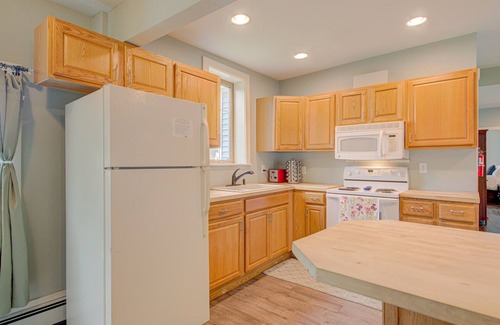 Lake City Apartment | Snowdrop Apartment - Just 10 Minutes to the Beach!