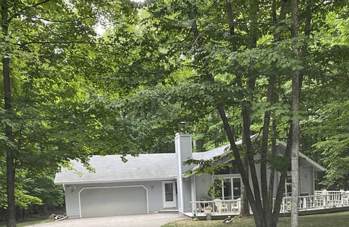 Michaywe House | Snowed Inn All Season Vacation Home in Beautiful Michaywe Gaylord MICHIGAN