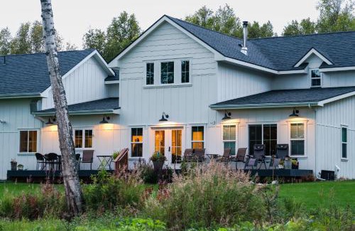 Palmer Bed & Breakfast | Snowgoose Pond Bed & Breakfast