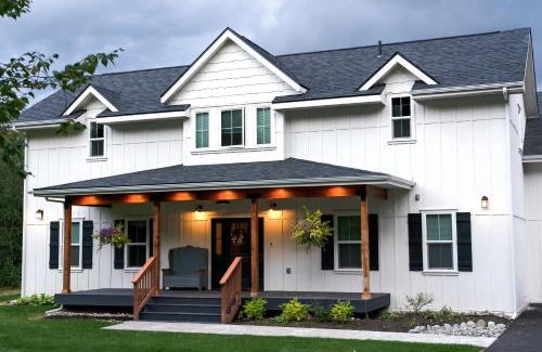 Palmer Bed & Breakfast | Snowgoose Pond Bed & Breakfast