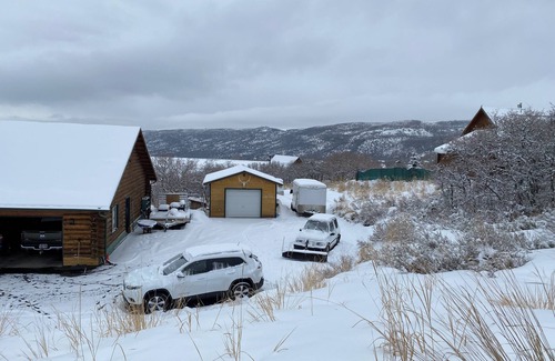 Timber Lakes House | Snowmobile skiing snowshoing beautiful 5 bedroom cabin in uinta mountains
