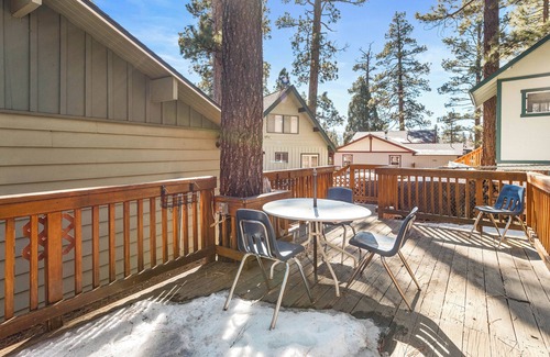 Whispering Forest Cabin | Snowridge
