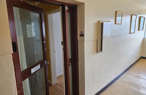 Helensburgh Apartment | Snug - Colquhoun Square Apartment