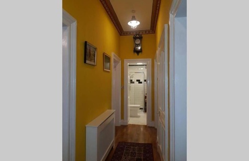 Helensburgh Apartment | Snug - Fountain Bank Apartment
