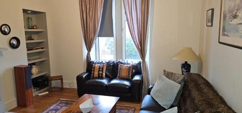 Helensburgh Apartment | Snug - Macushla Apartment