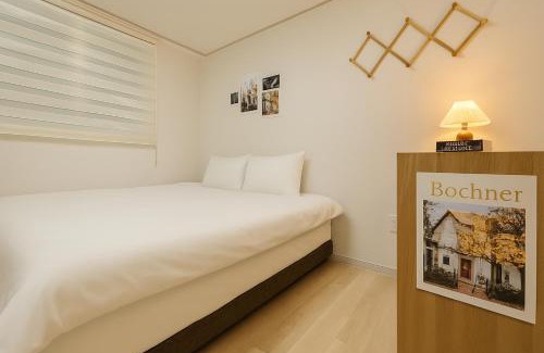 Yangcheon Apartment | SNUG STAY #Hongik University Station 20 minutes #Gangnam Station 30 minutes #Incheon Airport 1 hour